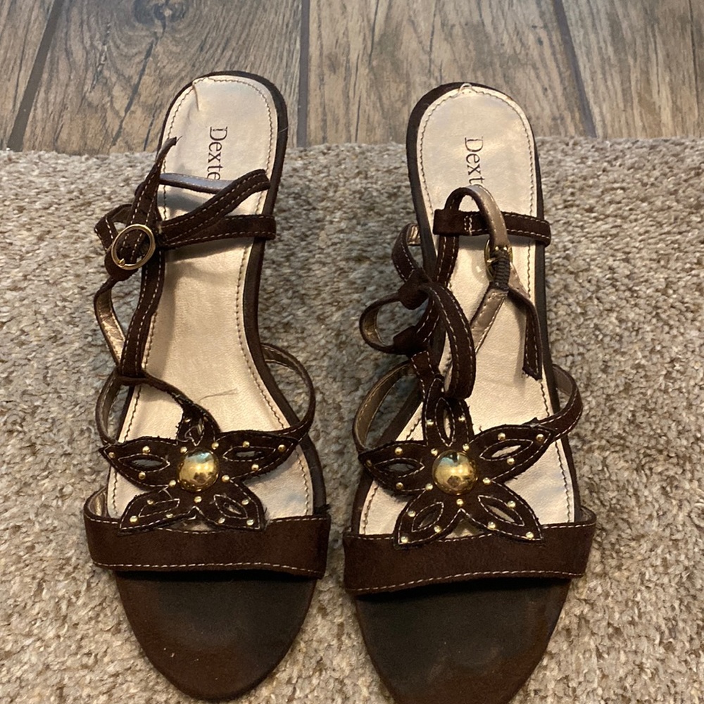 Wedge heel size 8.5W